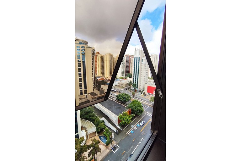 Ar-condicionado + 300mb Wi-Fi | 5min do Metrô - UH2103