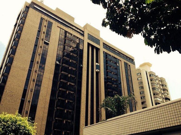 Ar-condicionado + 300mb Wi-Fi | 5min do Metrô - UH2103