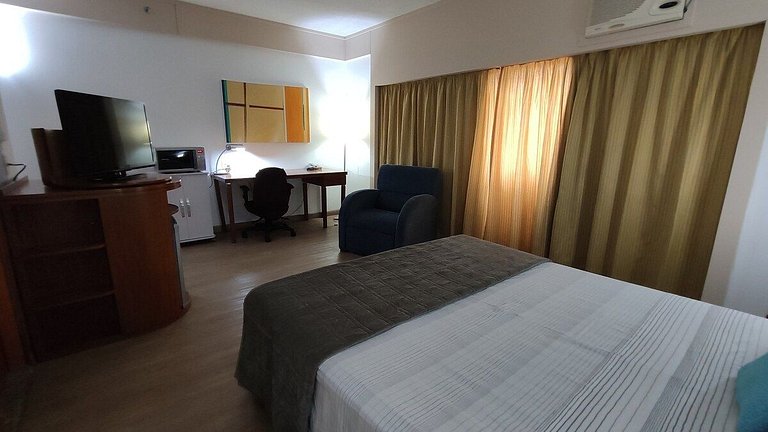 Flat Borges Lagoa Ibirapuera c/ garagem UH407