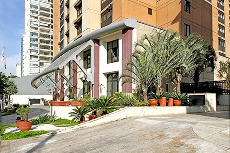 Flat Borges Lagoa Ibirapuera c/ garagem UH407