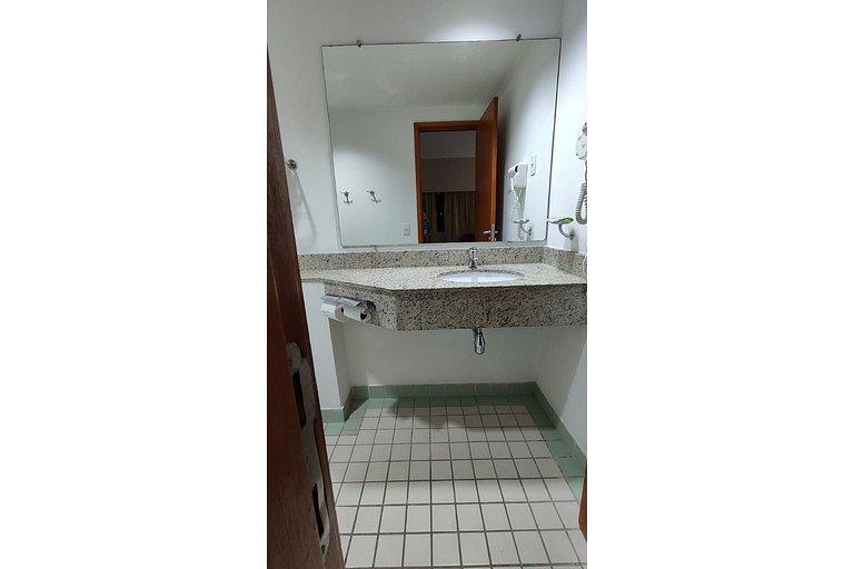 Flat Borges Lagoa Ibirapuera c/ garagem UH407