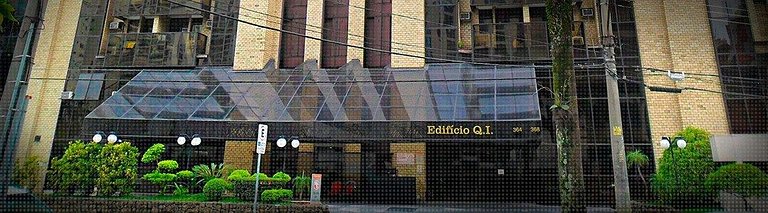 Estúdio QI Ibirapuera cozinha compacta e limpeza diária UH20