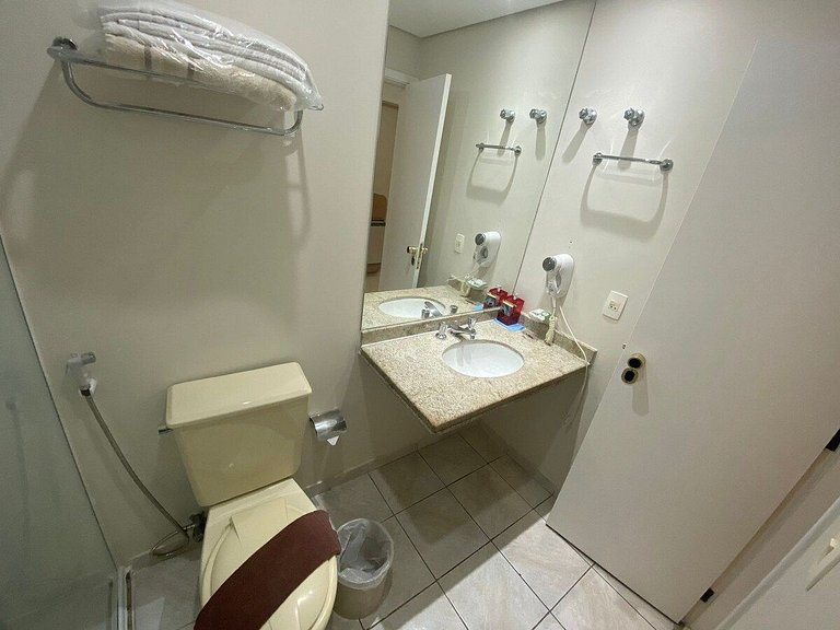 Flat Bienal Suítes Ibirapuera UH607