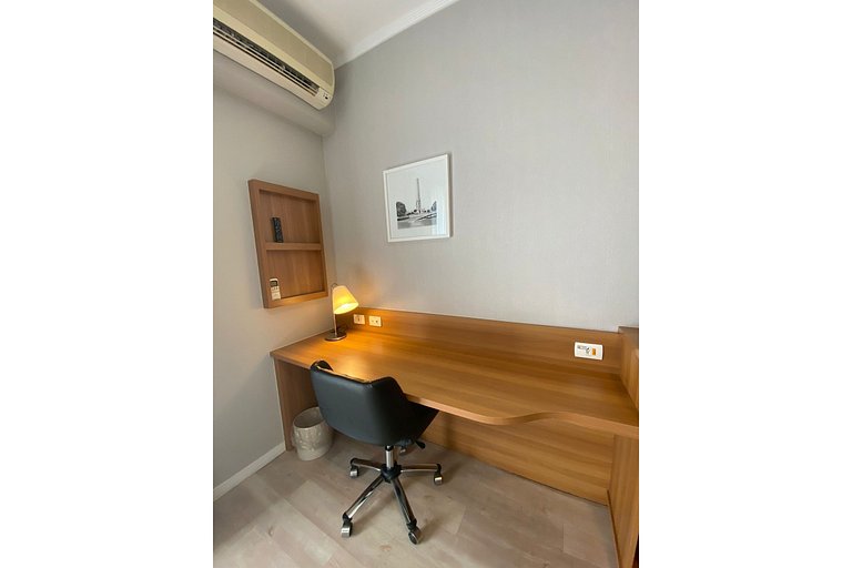 Flat Av. Sabia 825, esquina av. Ibirapuera