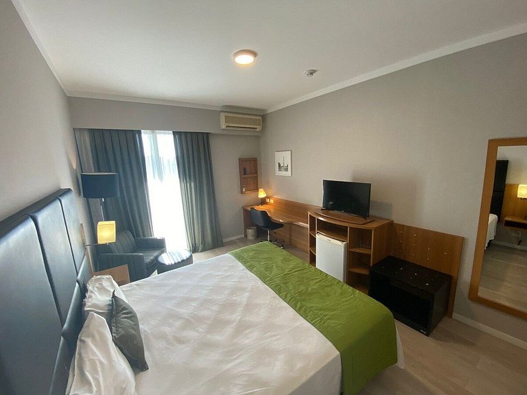 Flat Av. Sabia 825, Metro Moema -Av. Ibirapuera