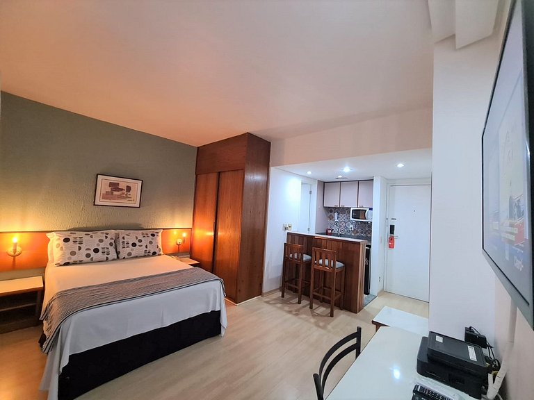 Flat Moema l limpeza e garagem - UH 1903