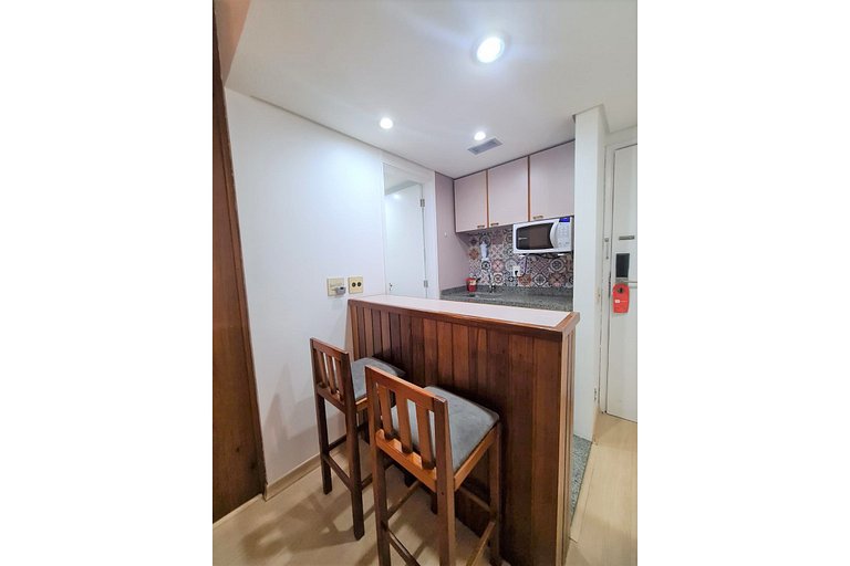 Flat Moema l limpeza e garagem - UH 1903