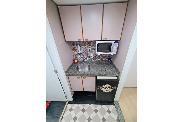 Flat Moema l limpeza e garagem - UH 1903