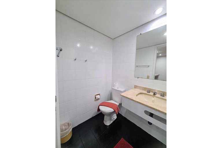 Flat Moema l limpeza e garagem - UH 1903