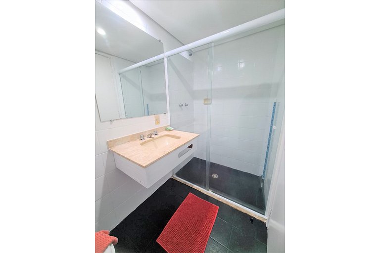 Flat Moema l limpeza e garagem - UH 1903