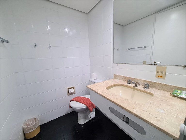 Flat Moema l limpeza e garagem - UH 1903