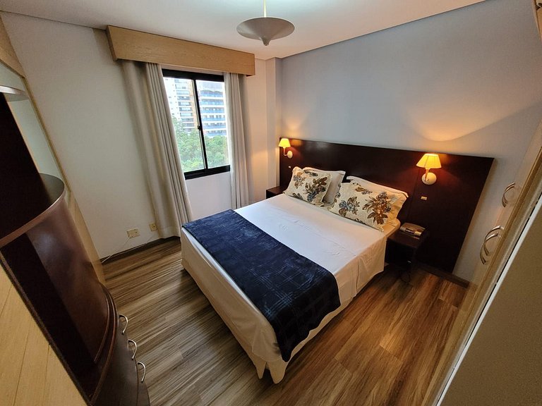 ApartHotel com internet de 300Mb serviço de limpeza diária
