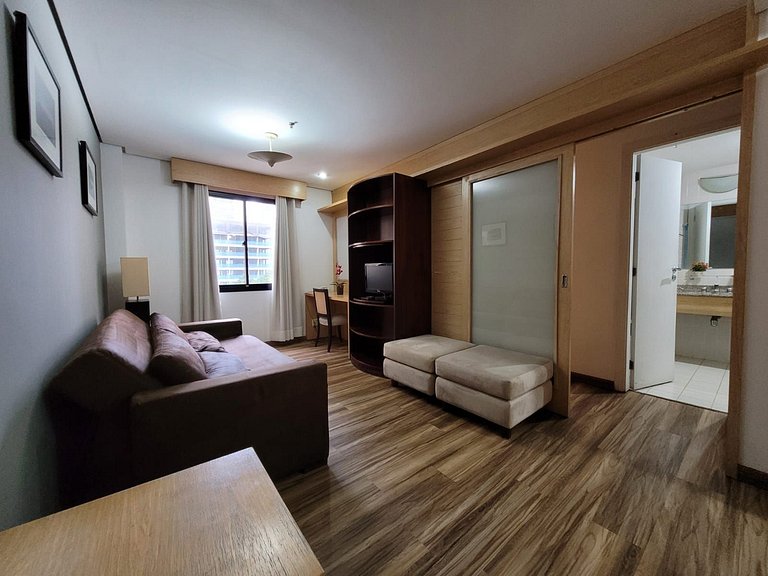 ApartHotel com internet de 300Mb serviço de limpeza diária
