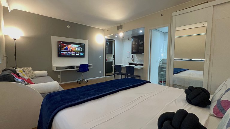 Flat Av. Ibirapuera 2534 c/ estacionamento UH1301
