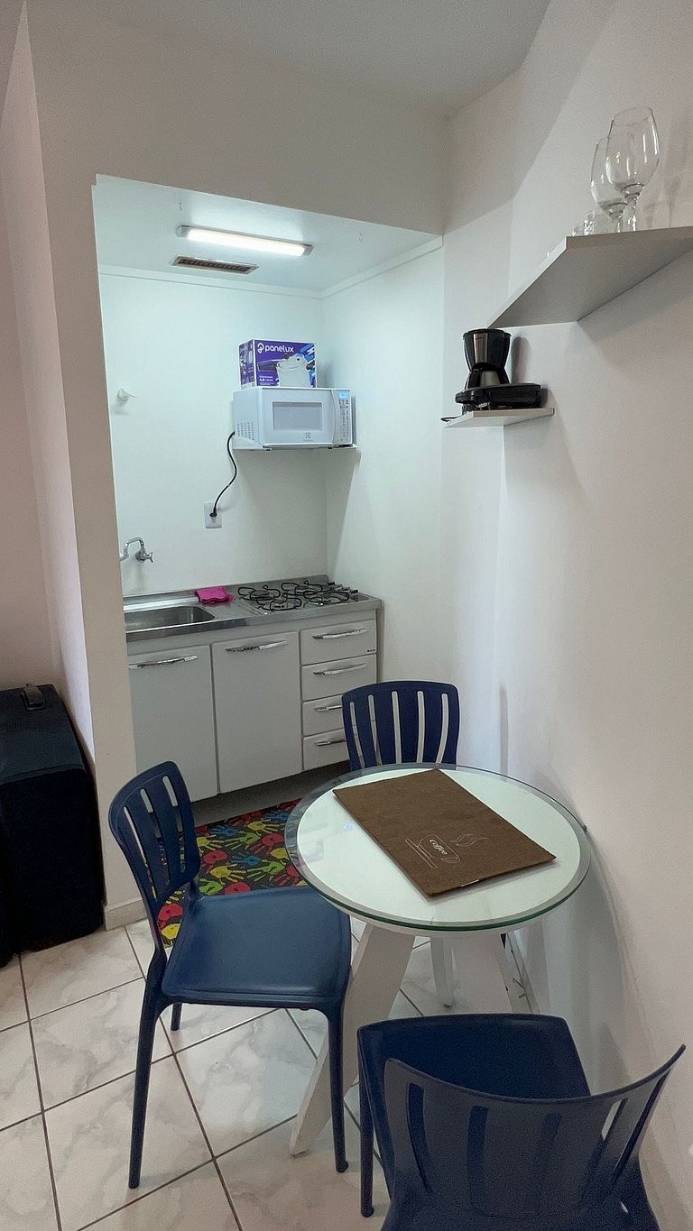 Estúdio Moema, vaga de garagem, internet e sacada