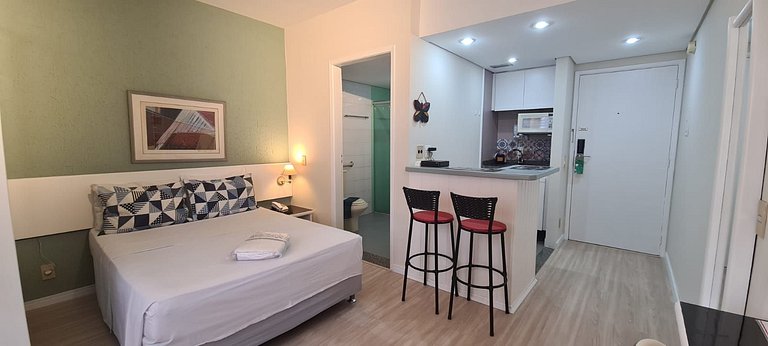 Ar-condicionado + 300mb Wi-Fi | 5min do Metrô - UH2103