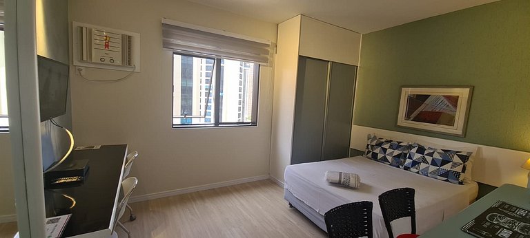 Ar-condicionado + 300mb Wi-Fi | 5min do Metrô - UH2103