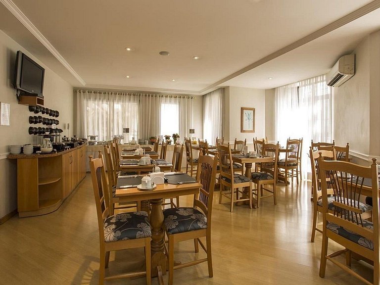 Apart-Hotel Moema c/ 2 quartos e garagem