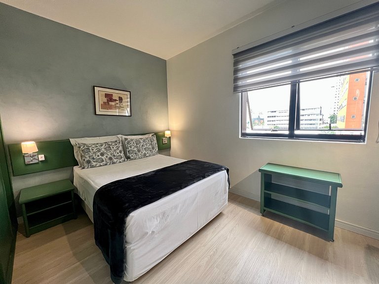 QI Flat Ibirapuera c/ manobrista e ar condicionado Moema UH1