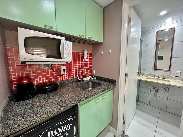 QI Flat Ibirapuera c/ manobrista e ar condicionado Moema UH1