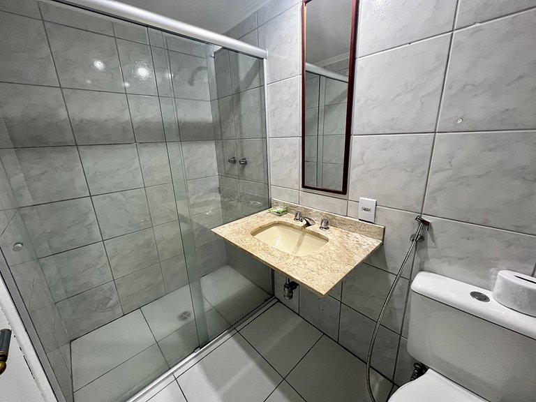 QI Flat Ibirapuera c/ manobrista e ar condicionado Moema UH1