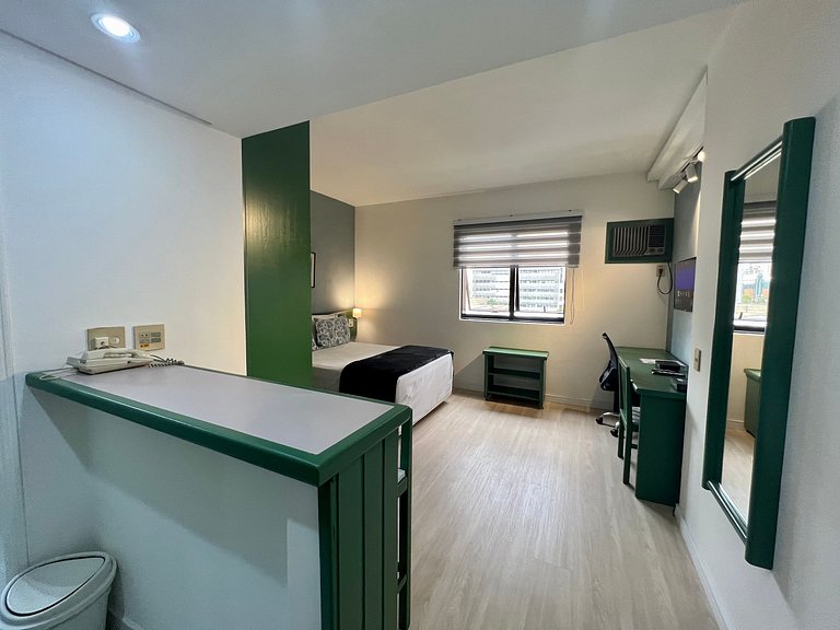 QI Flat Ibirapuera c/ manobrista e ar condicionado Moema UH1