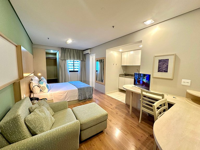 Flat Moderno Nações Unidas c/ Limpeza Diária e Rooftop