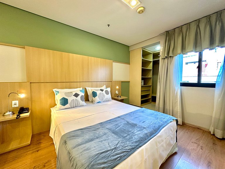 Flat Moderno Nações Unidas c/ Limpeza Diária e Rooftop