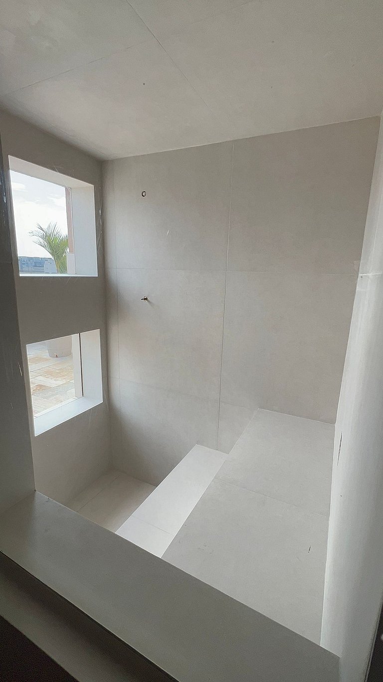 Apartamento c/ garagem, sacada e cozinha - UH 1111