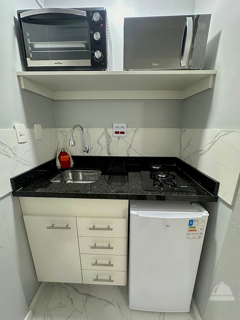 Moema Studium reformado c/ garagem Internet Expo