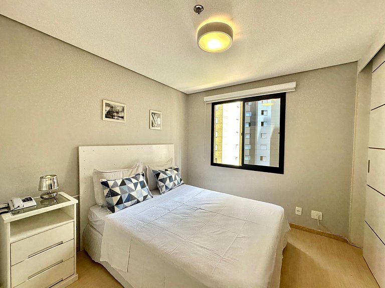 Flat Times Square Moema, Metrô e Airport Congonhas