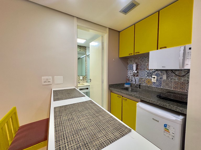 Estúdio QI Ibirapuera cozinha compacta e limpeza diária UH20
