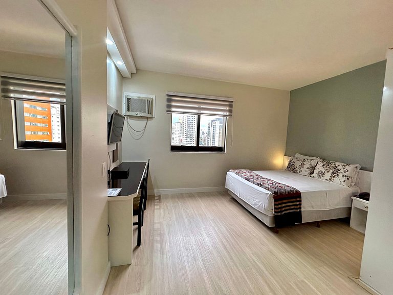 Estúdio QI Ibirapuera cozinha compacta e limpeza diária UH20