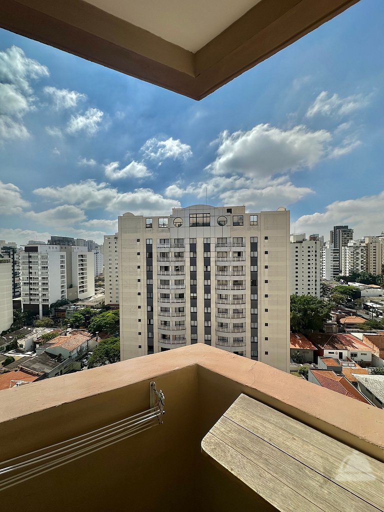 Moema Studio reformado c/ garagem ar condicionado