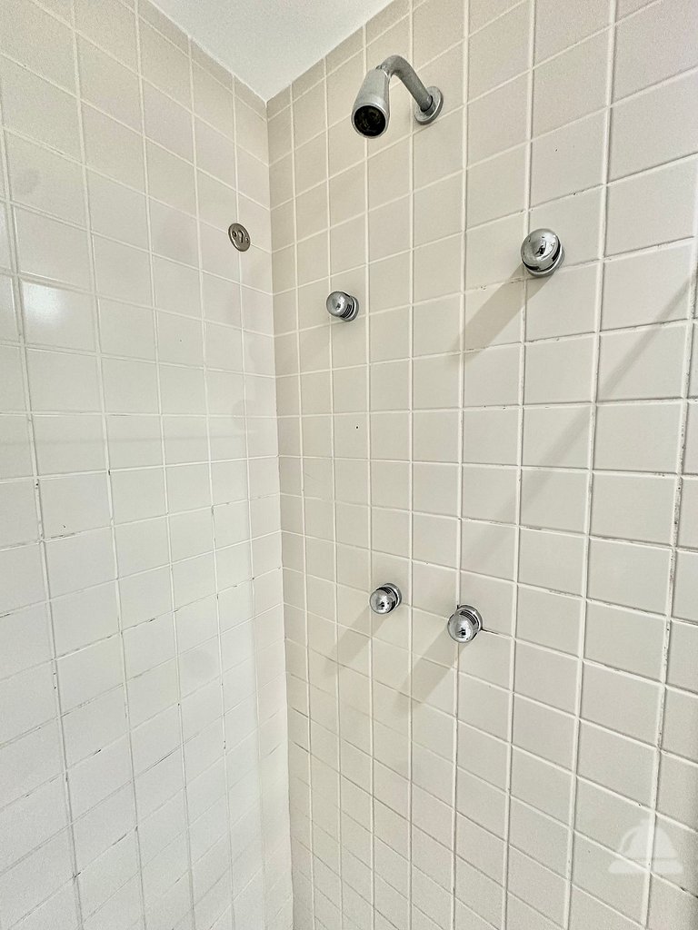 Flat Diamond 02 quartos, 02 suítes - Jamaris 100