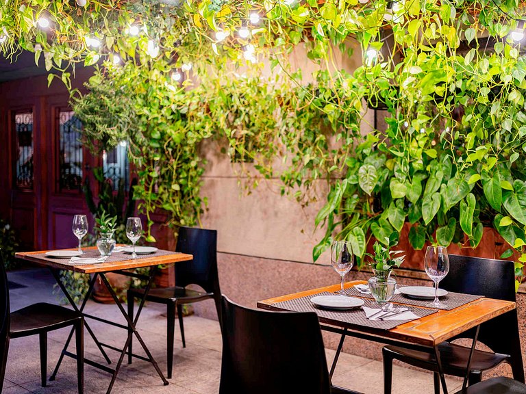 Luxo e Conforto 2 Suítes Times Square Jamaris 100