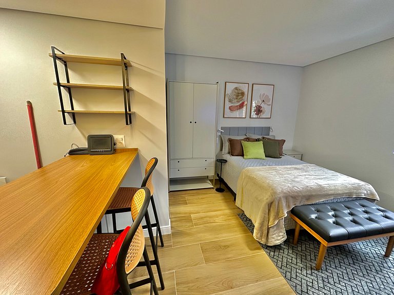 Flat sofisticado em Moema a 5 min. estação metrô e vaga de g