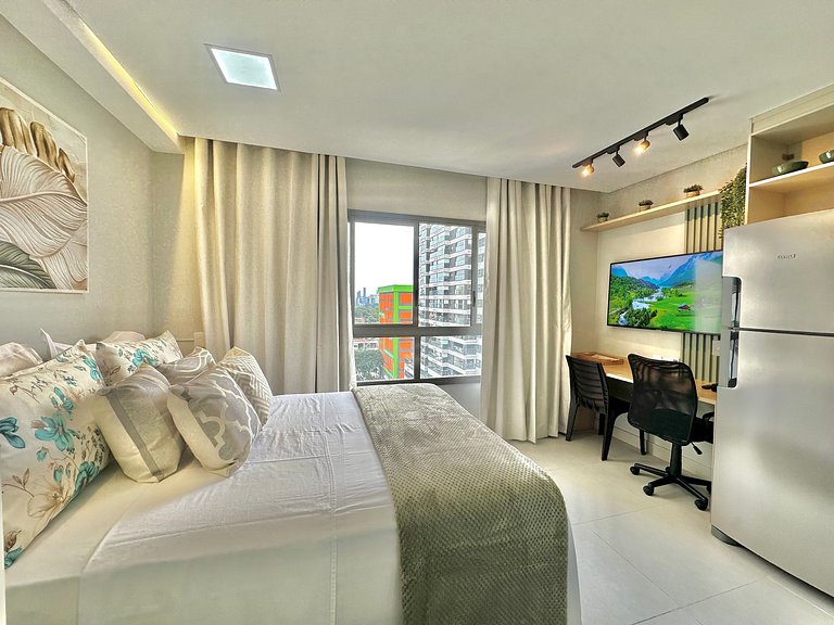 Studio reformado decorado Campo Belo UH 104