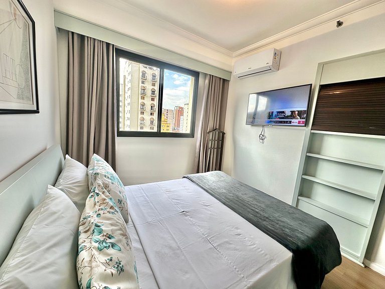 Apart-Hotel Próximo Metrô c/ garagem UH 1011