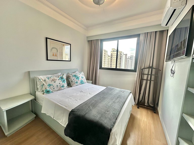 Apart-Hotel Próximo Metrô c/ garagem UH 1011