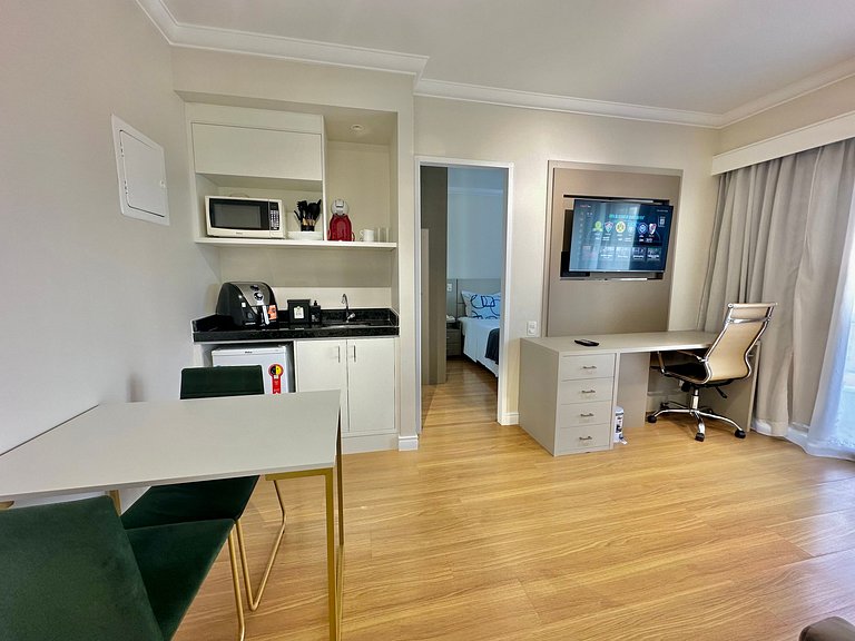 Flat Conforto Andar Alto c/ Varanda | The Palace