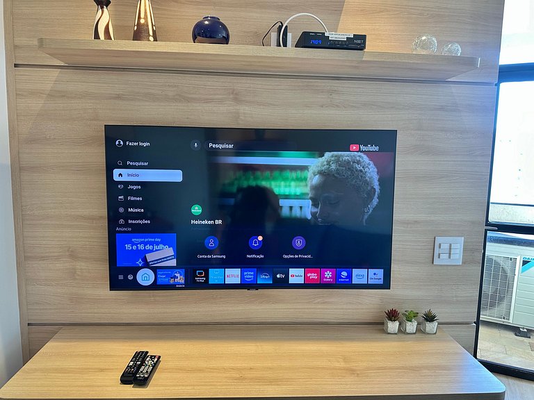 Studio c/ Sacada e 2 Ar-Cond. Vaga, 5min do Metrô