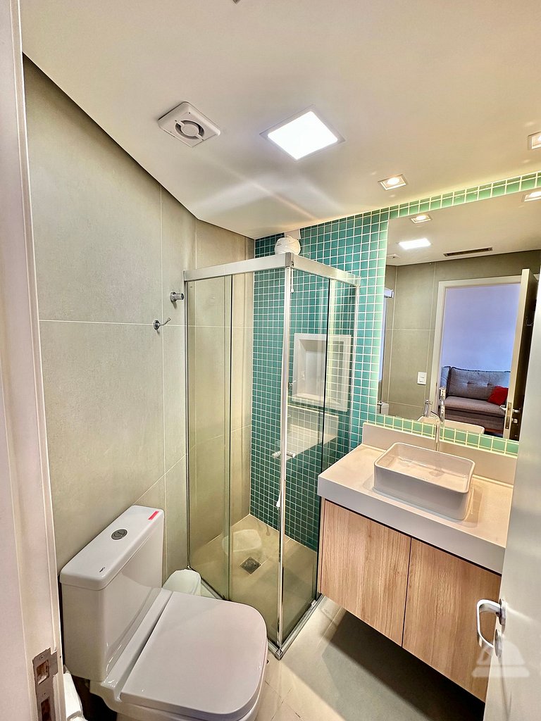 Studio c/ Sacada e 2 Ar-Cond. Vaga, 5min do Metrô