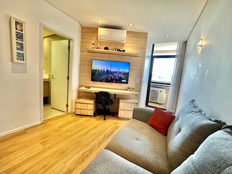 Studio c/ Sacada e 2 Ar-Cond. Vaga, 5min do Metrô