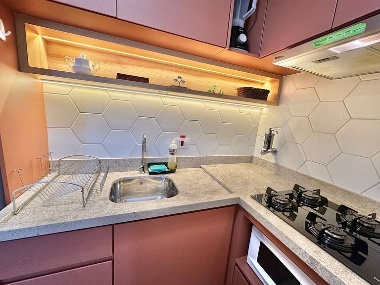 Studio c/ Sacada e 2 Ar-Cond. Vaga, 5min do Metrô