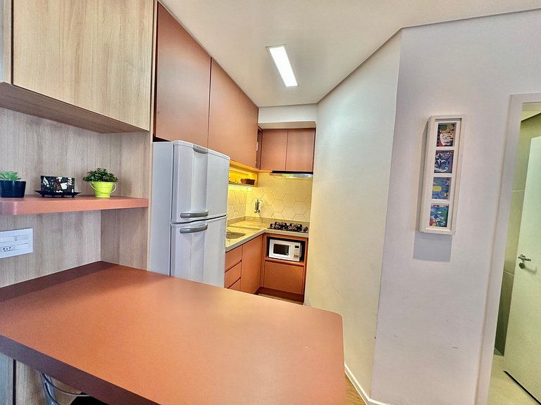 Studio c/ Sacada e 2 Ar-Cond. Vaga, 5min do Metrô