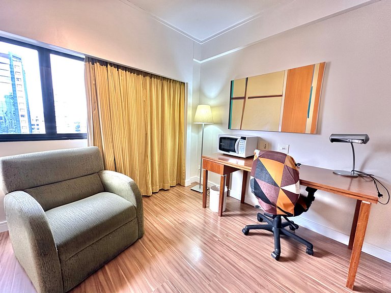 Flat Rua Borges Lagoa 1179 c/ garagem UH1008