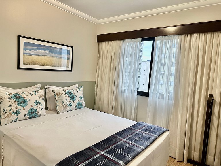 Flat Andar Alto c/ Varanda | The Palace Moema