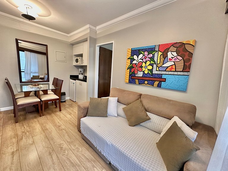 Flat Andar Alto c/ Varanda | The Palace Moema