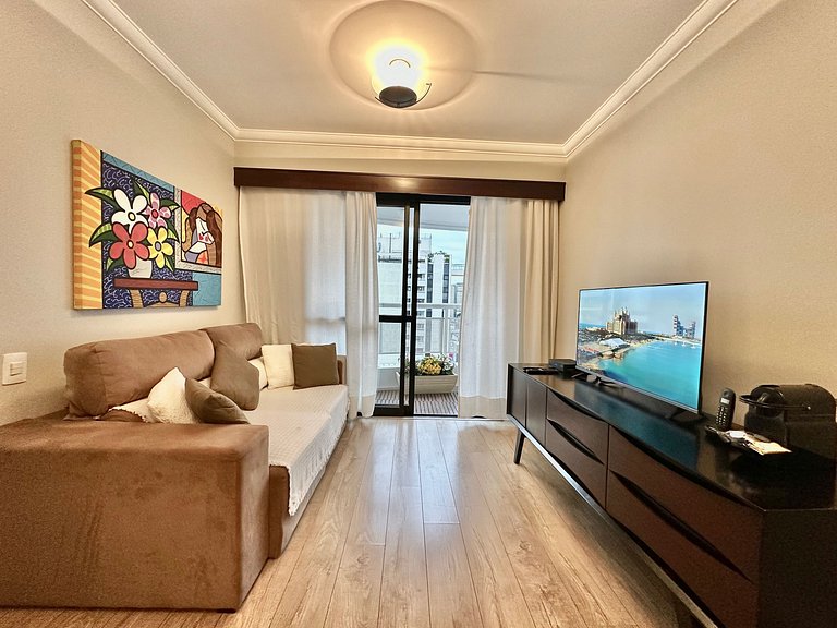 Flat Andar Alto c/ Varanda | The Palace Moema